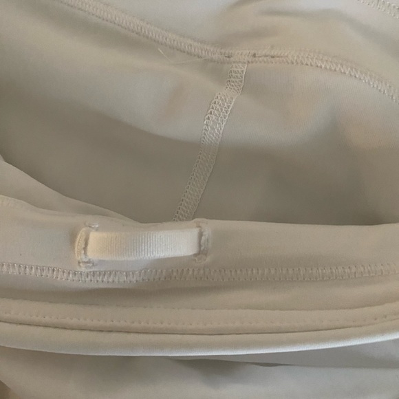 - Lululemon Play Off the Pleats Skirt - Picture 10 of 16